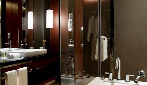 Walkout room, Guest room, 1 King, City view