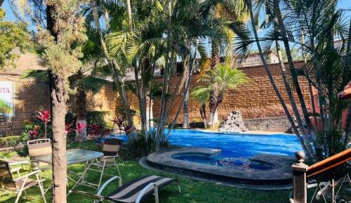 Deluxe Double Room (2 Adults + 1 Child)