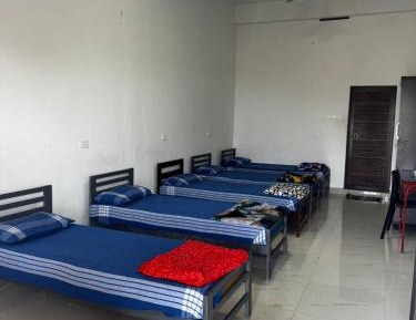 Mixed Dormitory Room