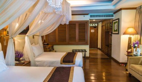 Lanna Deluxe Twin Room with Poolside