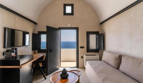 Suite with Hot Tub