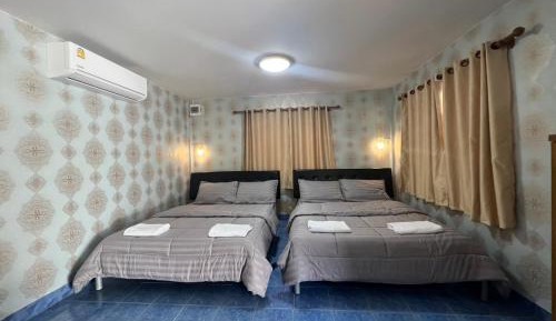 Deluxe Queen Room with Two Queen Beds