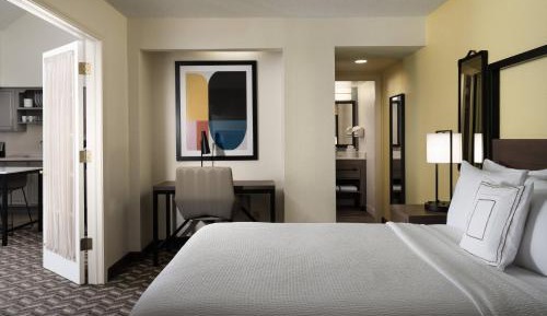 Bi-Level Penthouse Suite