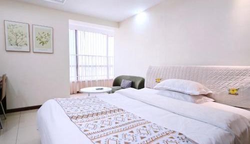 King-size Bed Room with City View