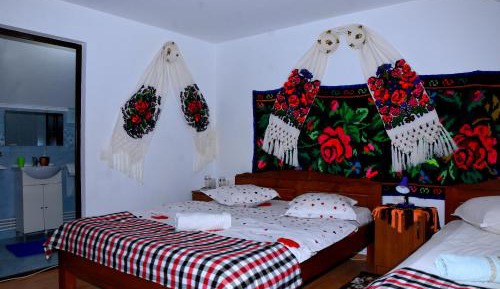 Triple Room with Private Bathroom