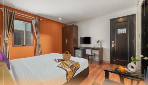 Deluxe Double or Twin Room