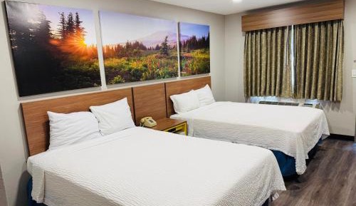 Double Room with Two Double Beds - Non-Smoking