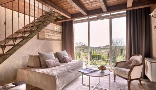 Junior Suite with Pool View