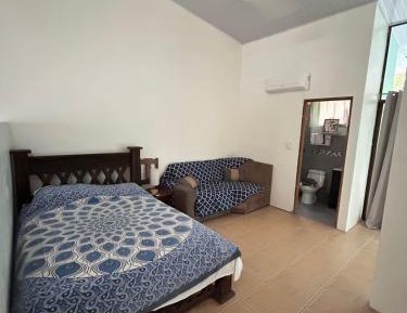 Studio Apartment with One Double Bed