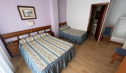 Triple Room with Bathroom