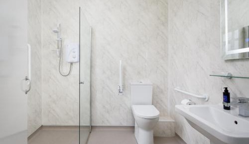 Twin Room with Private Bathroom