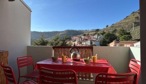 One-Bedroom Apartment with Terrace