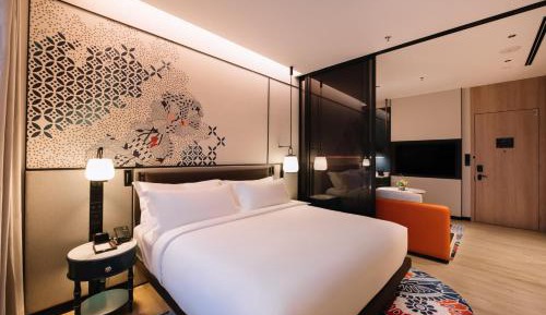 Junior King Suite