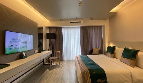 Queen Room