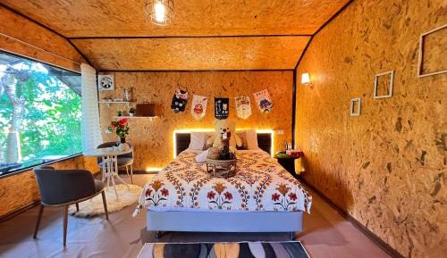 Deluxe Bungalow