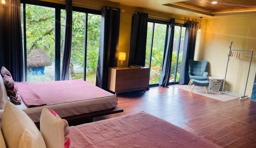 Suite with River View