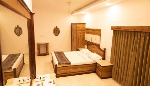 Deluxe Suite