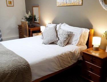 Double Room with Shared Bathroom