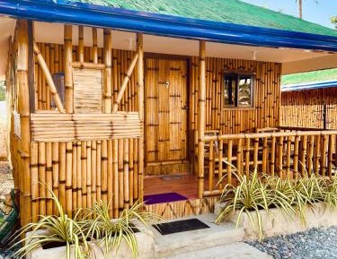 Bungalow with Garden View