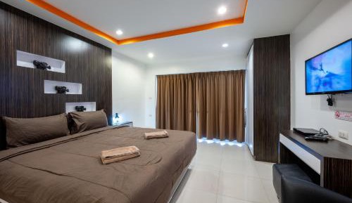 Deluxe King Studio