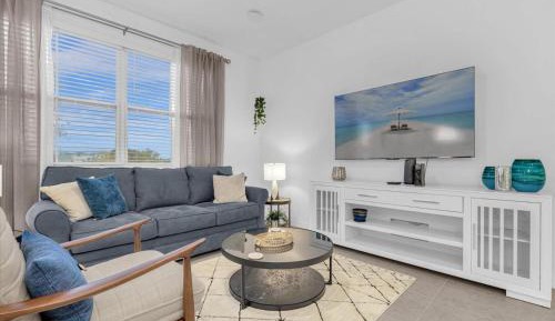 Three-Bedroom Townhouse