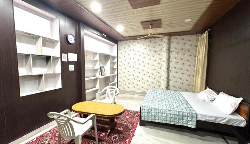 Double Room with Private Bathroom