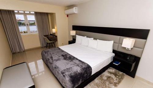 King Room with Harbor View - Non-Smoking