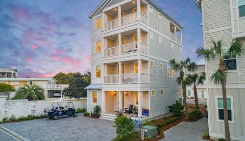 Five-Bedroom Holiday Home