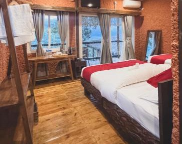 Deluxe Double or Twin Room with Lake View