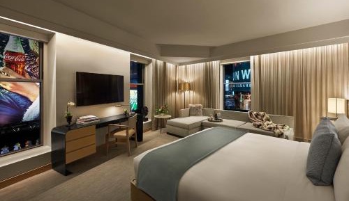 Junior Corner Suite
