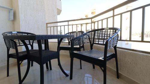 One-Bedroom Apartment with Balcony and Water View