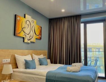 Studio Apartment with Balcony