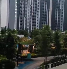 Three-Bedroom Apartment with Balcony
