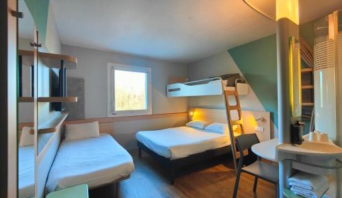 Double Room with Bunk Bed