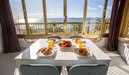 Three-Bedroom Apartment with Ocean View