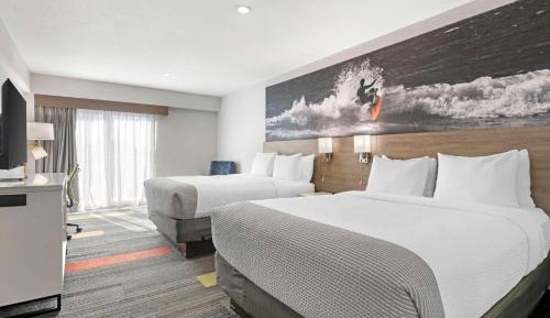 Queen Room with Two Queen Beds - Non-Smoking