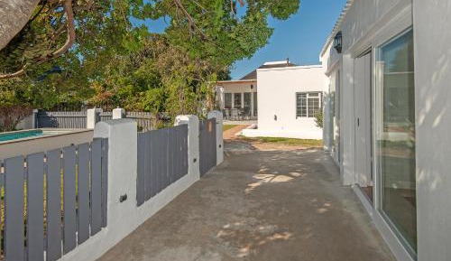 Studio with Garden View