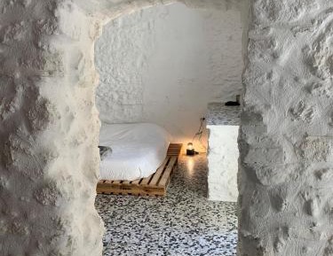 Room #1358774601