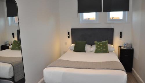 Deluxe Single Room