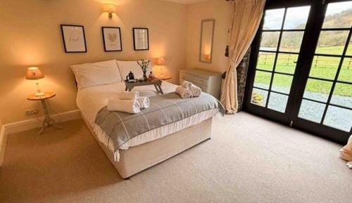 Jay cottage