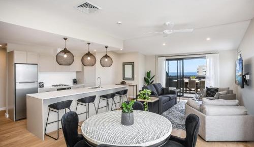 Two-Bedroom Apartment with Balcony and Sea View