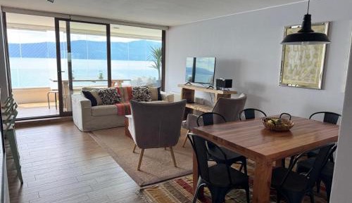 Apartment with Lake View