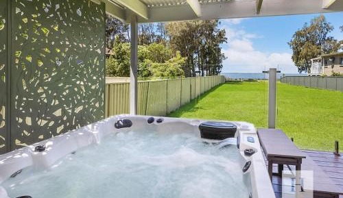 Three-Bedroom Holiday Home 