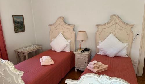 Deluxe Double or Twin Room with Garden View