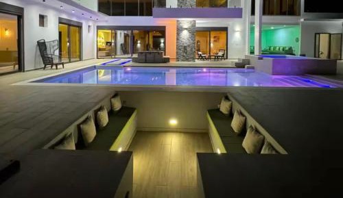 Deluxe Villa