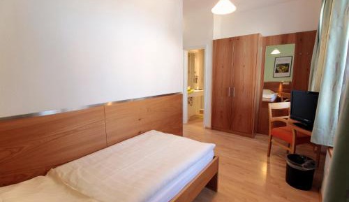 Budget Single Room