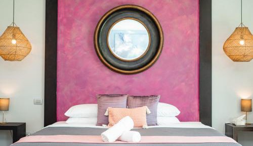 Suite with Mountain View