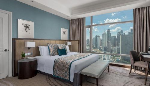Deluxe Two-Bedroom Apartment