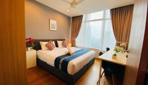 Three-Bedroom Deluxe Apartment