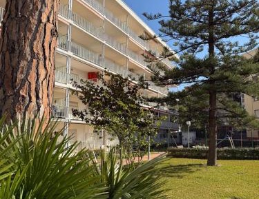 Two-Bedroom Apartment (4-6 Adults)